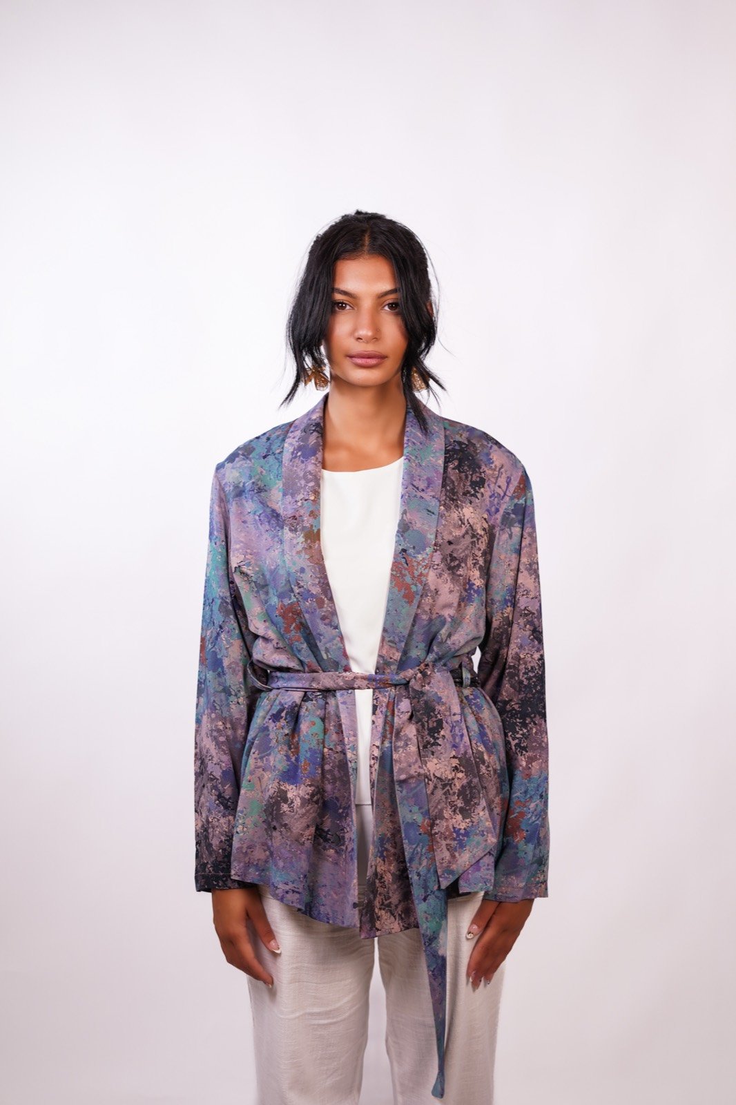 Lavender Mist blazer in a lilac and grey floral print, front view, closer, from the Le Kanz summer collection